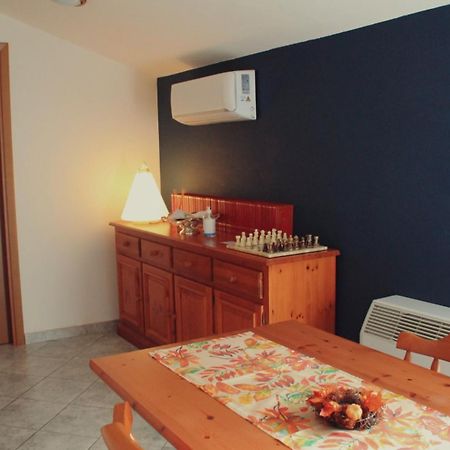 Mansarda Con Camino Apartment Montefranco Bagian luar foto